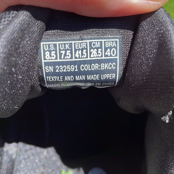 Skechers Air Cooled Men’s Black Sneakers - Picture 7 of 7